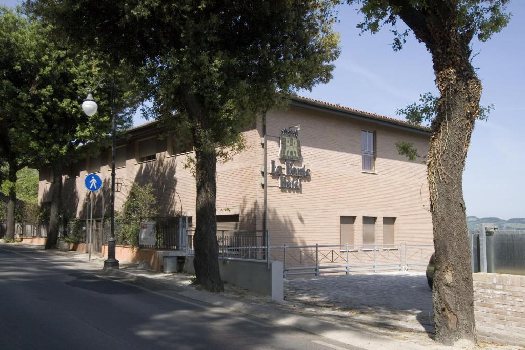 Hotel La Fonte أوزيمو المظهر الخارجي الصورة